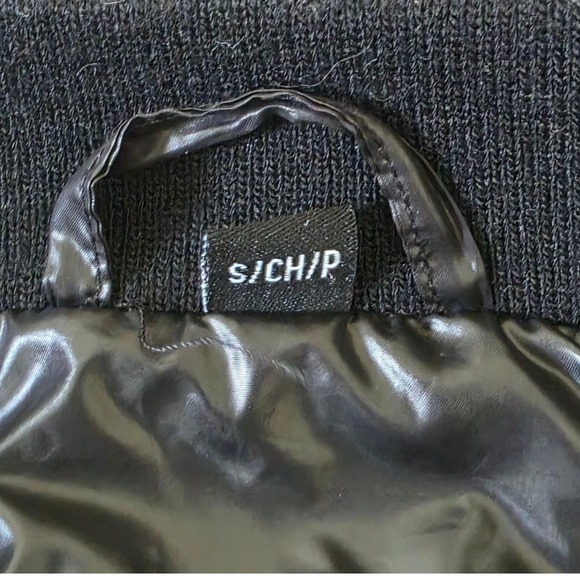 GUESS Black Puffer Jacket Hooded Quilted Lightweight Size SMALL - Picture 10 of 14